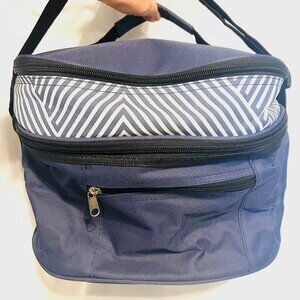 Picnic For 2 Cooler-NWOT-Plates/Cutlery/Wine Glasses/Napkins/Cork Screw-Navy/Wh